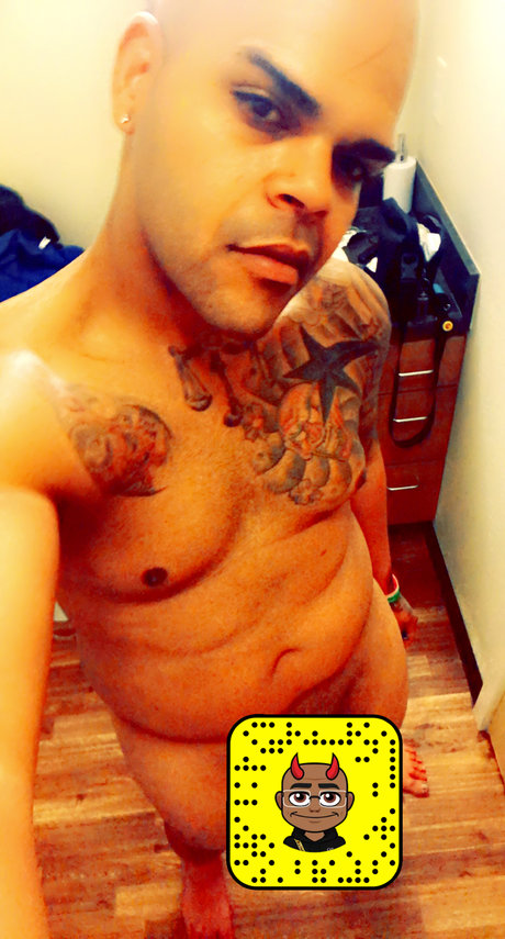 Foto di nudo di fuga di OnlyFans di Infraganti23
