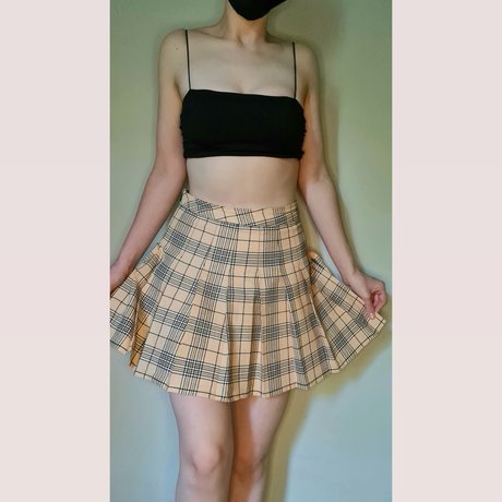 Foto di nudo di fuga di OnlyFans di Lena