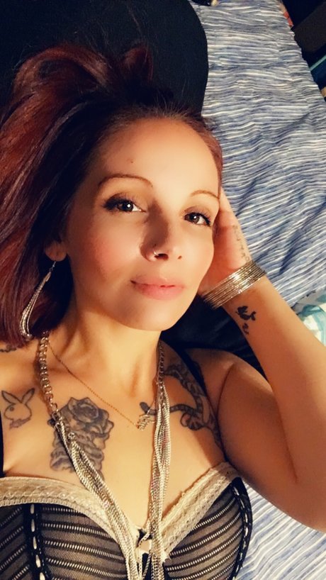 Foto di nudo di fuga di OnlyFans di Jello