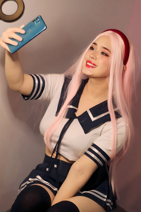 Foto di nudo di fuga di OnlyFans di Usagi