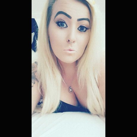 Foto di nudo di fuga di OnlyFans di Jessiiiilyyy