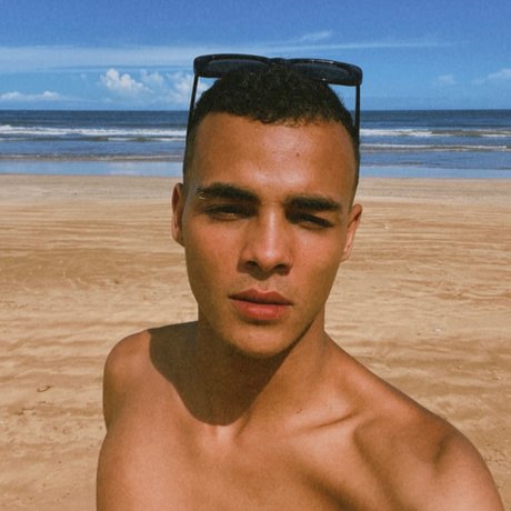 Foto di nudo di fuga di OnlyFans di Caio Vincius