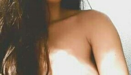 Foto di nudo di fuga di OnlyFans di Charlotte