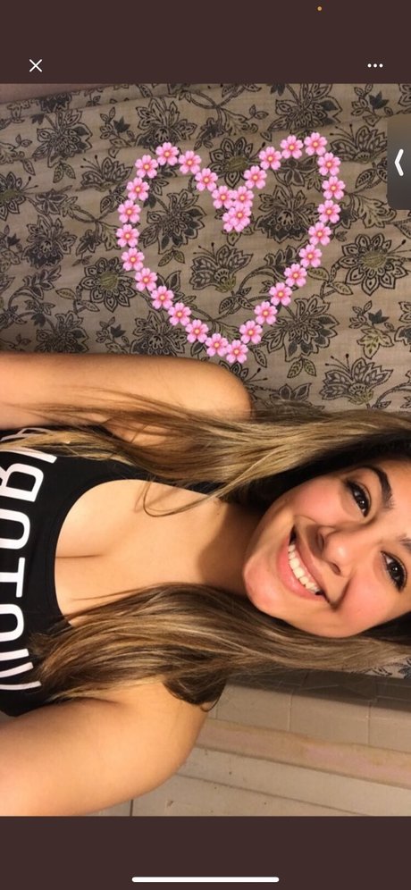 Foto di nudo di fuga di OnlyFans di Latinagoddess