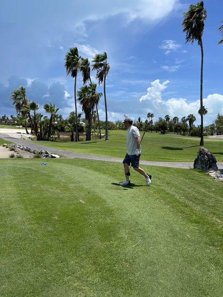Foto di nudo di fuga di OnlyFans di Jovial Golf