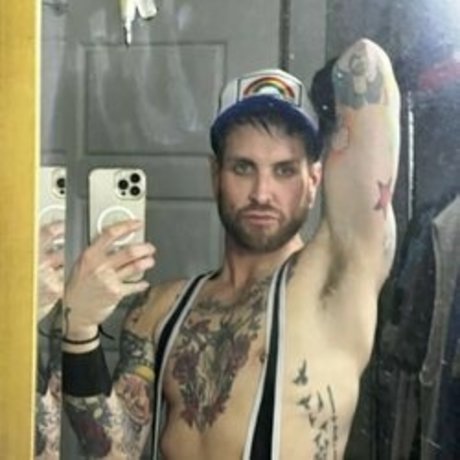Foto di nudo di fuga di OnlyFans di Michael Lawrence
