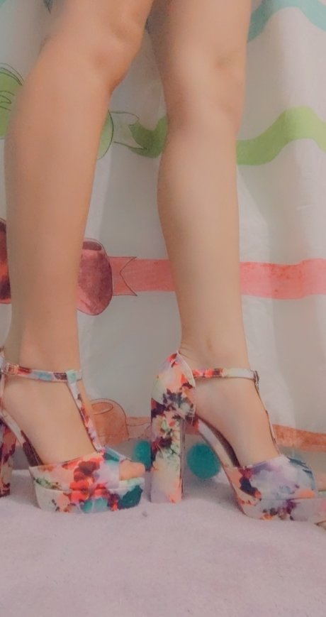 Foto di nudo di fuga di OnlyFans di Lolalusts