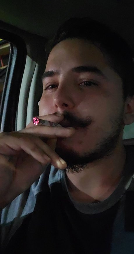 Foto di nudo di fuga di OnlyFans di John Michael