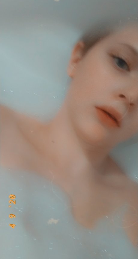 Foto di nudo di fuga di OnlyFans di Kit Kat