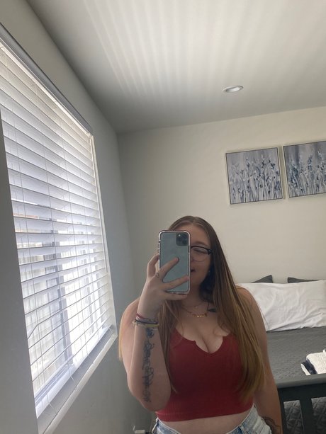Foto di nudo di fuga di OnlyFans di Kenna 