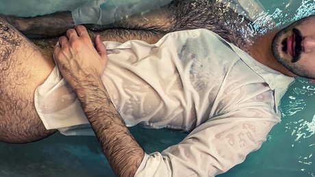Foto di nudo di fuga di OnlyFans di Mo