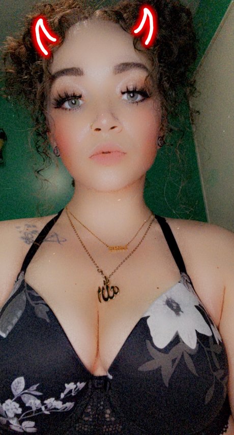 Foto di nudo di fuga di OnlyFans di Sara Squrt 