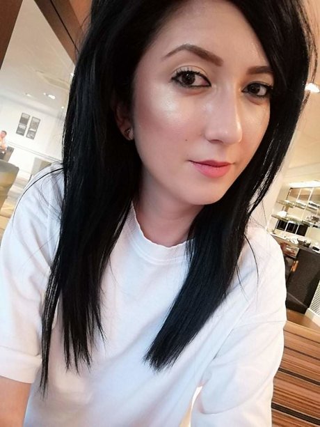 Foto di nudo di fuga di OnlyFans di Anca