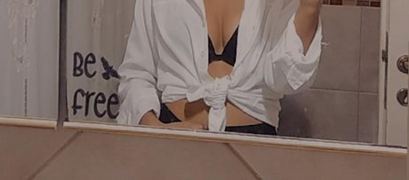 Foto di nudo di fuga di OnlyFans di Hanna