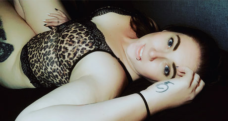 Foto di nudo di fuga di OnlyFans di Sassysugar