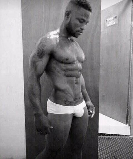 Foto di nudo di fuga di OnlyFans di Manuelitofit