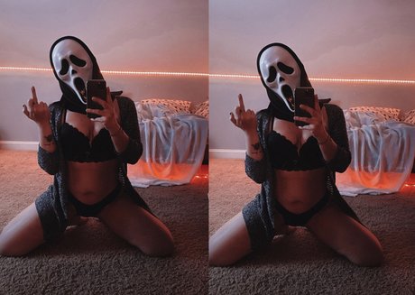 Foto di nudo di fuga di OnlyFans di Vamp Girl