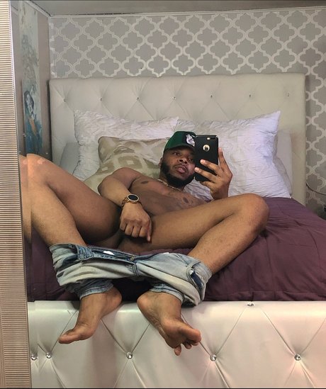 Foto di nudo di fuga di OnlyFans di Sayahh4thisdick