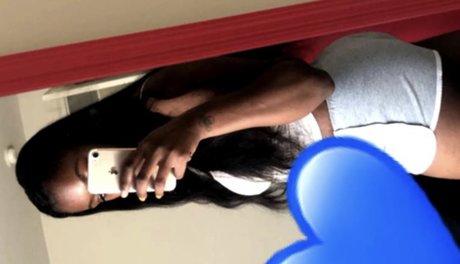 Foto di nudo di fuga di OnlyFans di Bri