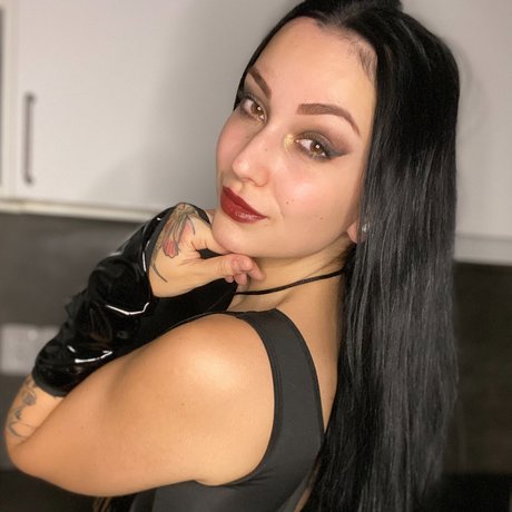 Foto di nudo di fuga di OnlyFans di Sharlotte Vip Thorne
