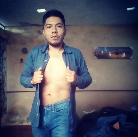 Foto di nudo di fuga di OnlyFans di Manny