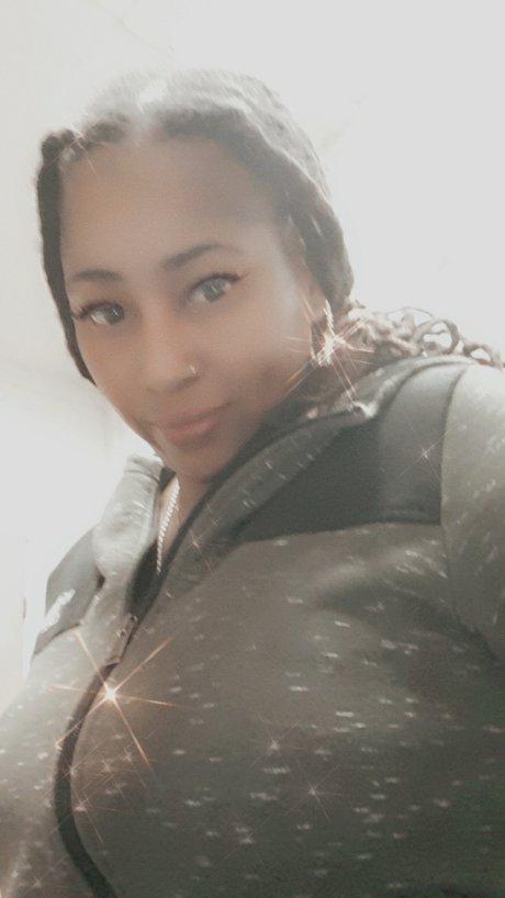 Foto di nudo di fuga di OnlyFans di Nina Woods