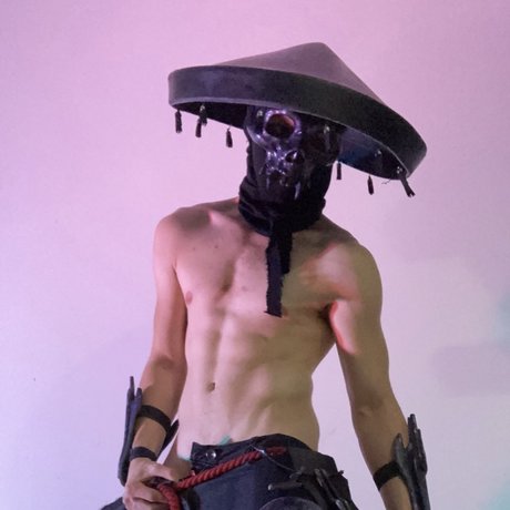 Foto di nudo di fuga di OnlyFans di Coyote After Dark