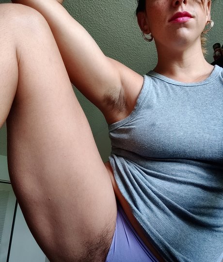 Foto di nudo di fuga di OnlyFans di Uvanextdoor