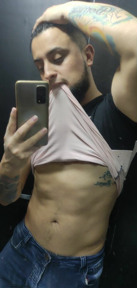 Foto di nudo di fuga di OnlyFans di David 