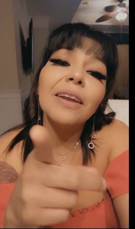 Foto di nudo di fuga di OnlyFans di Lareinadelsur Mariela