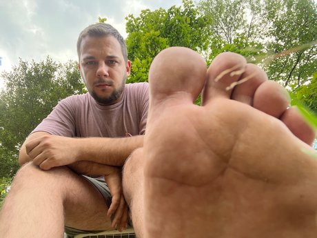Foto di nudo di fuga di OnlyFans di College Alpha Cash Master  
