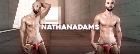 Foto di nudo di fuga di OnlyFans di Nathan Adams