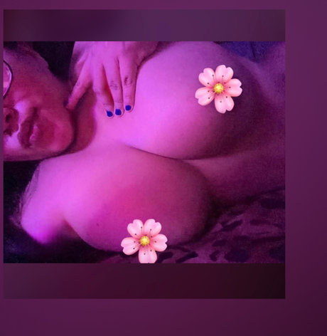 Foto di nudo di fuga di OnlyFans di Yaz Medina
