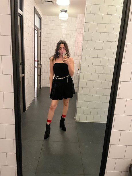 Foto di nudo di fuga di OnlyFans di Spicy S