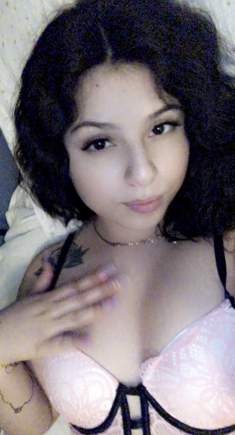Foto di nudo di fuga di OnlyFans di Chanel