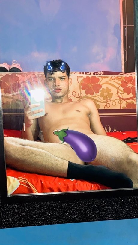 Foto di nudo di fuga di OnlyFans di Happy Pin 