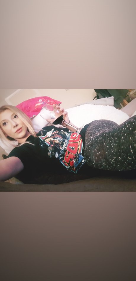 Foto di nudo di fuga di OnlyFans di Girlnextdoor 20