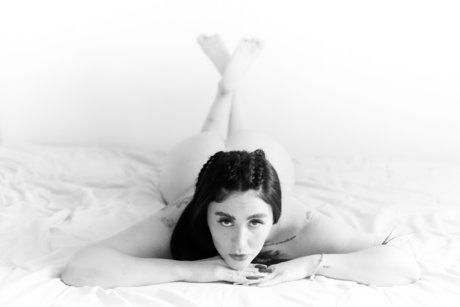 Foto di nudo di fuga di OnlyFans di Nia Mendoza