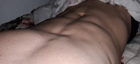 Foto di nudo di fuga di OnlyFans di Lukin