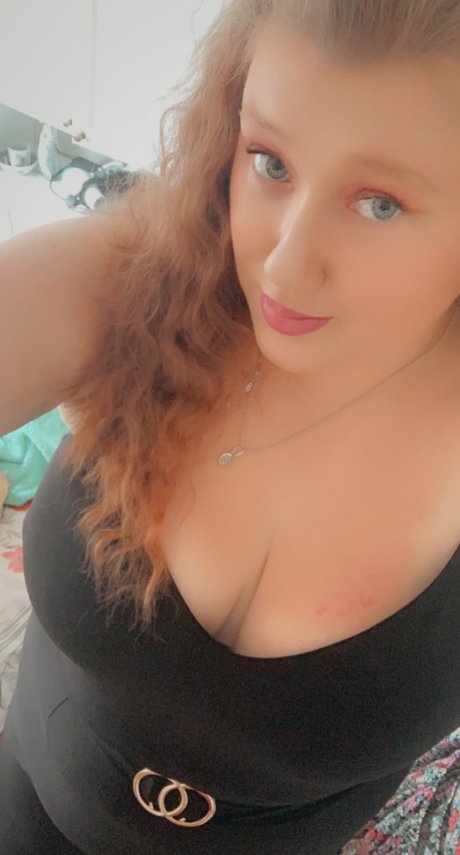 Foto di nudo di fuga di OnlyFans di Sophie