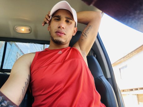 Foto di nudo di fuga di OnlyFans di Kelvis Jose