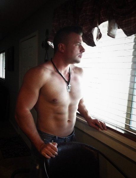 Foto di nudo di fuga di OnlyFans di Mr Serenade