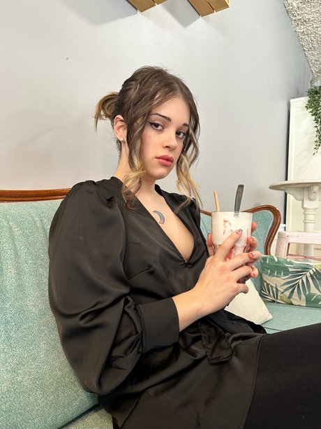 Foto di nudo di fuga di OnlyFans di Lunanuevavicky