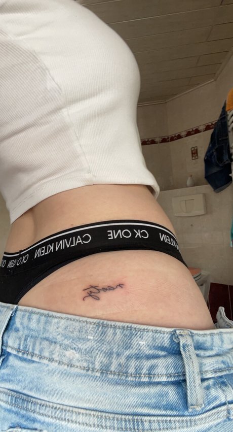 Foto di nudo di fuga di OnlyFans di Linda