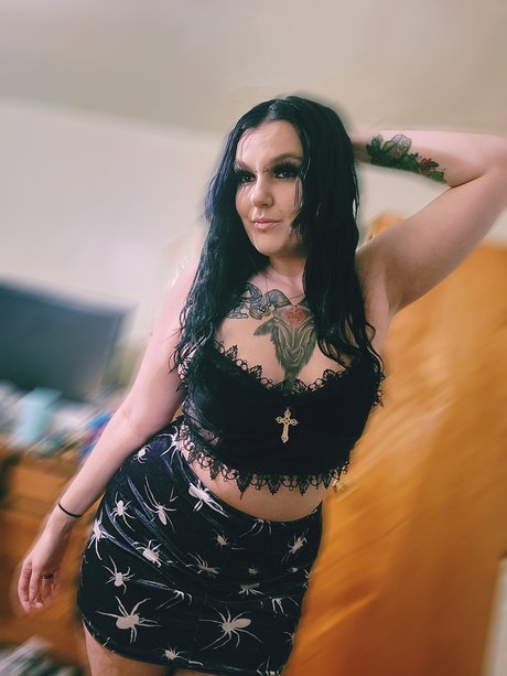 Foto di nudo di fuga di OnlyFans di Lili Addams