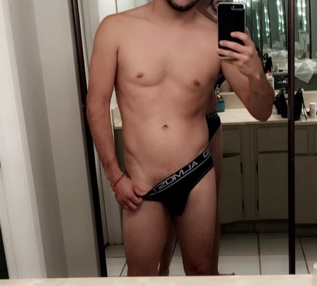 Foto di nudo di fuga di OnlyFans di Malvado