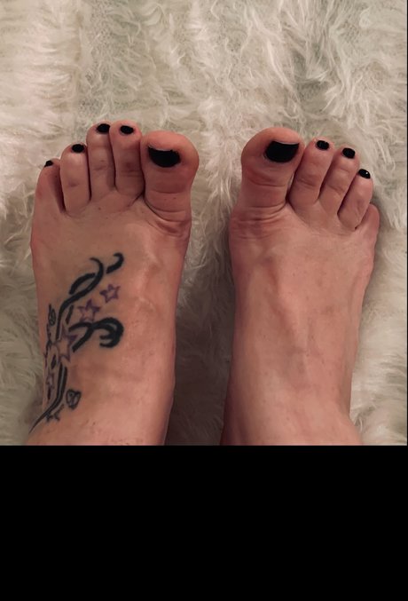 Foto di nudo di fuga di OnlyFans di Missjs Pretty Feet