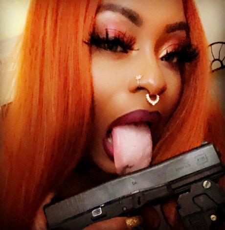 Foto di nudo di fuga di OnlyFans di Chantay