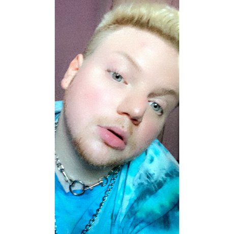 Foto di nudo di fuga di OnlyFans di Sj