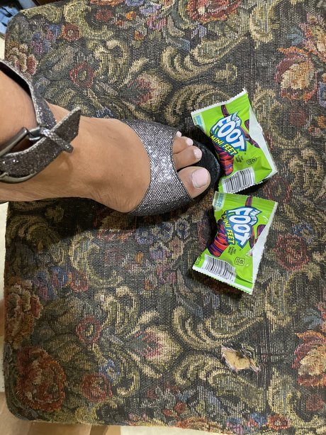 Foto di nudo di fuga di OnlyFans di Sweetfeet
